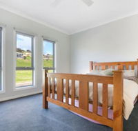 Time Away 50 Turnberry Drive - Accommodation Newcastle