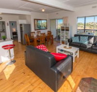 Carrickalinga Seahaven Coastal Escape 4brm 29 Riverview Drive - Accommodation Newcastle