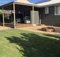 7 Horizon Parade - Accommodation Newcastle