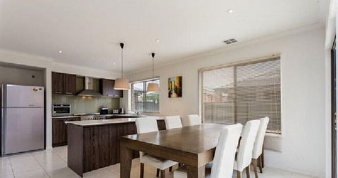 Pampas Grass Homestay - Accommodation Newcastle 5