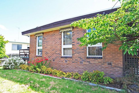 Salty Sands Meters From THE Beach Free Wifi - Accommodation Newcastle 1