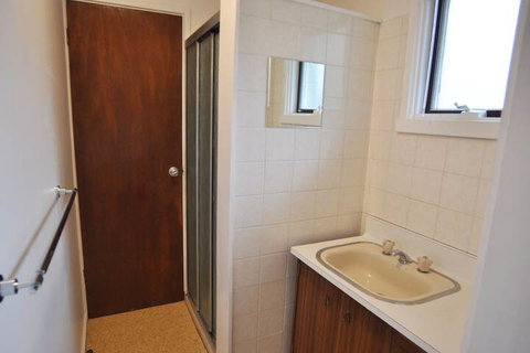 Salty Sands Meters From THE Beach Free Wifi - Accommodation Newcastle 7