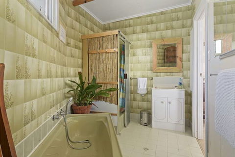 Sandy Feet Retreat 13 Scenic View Drive - Accommodation Newcastle 6