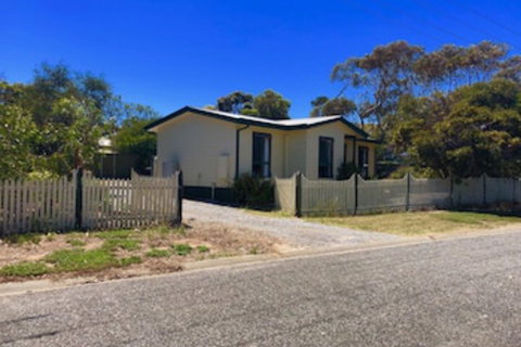 Pets Galore 13 Horizon Parade - Accommodation Newcastle 0