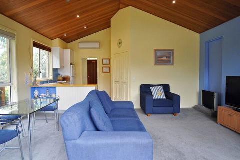 THE Sails 4 Linen Included Central Location - Accommodation Newcastle 4