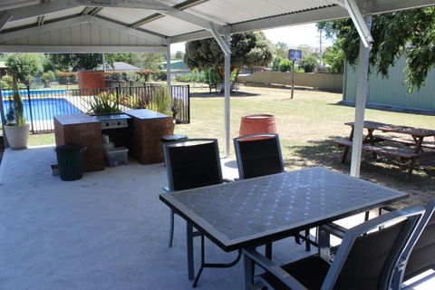 Alexandra Motor Inn Victoria Aus - Accommodation Newcastle 3