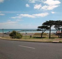 Portarlington Holiday Units  Pool - Accommodation Newcastle