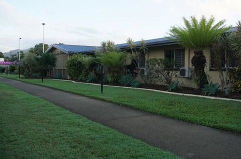 YAL Cairns A Motel That Makes A Difference - Accommodation Newcastle 4