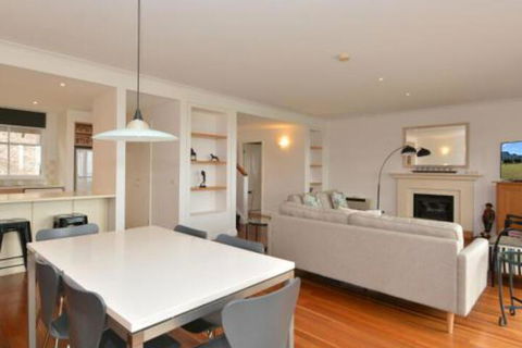Villa 3br Tranquility Resort Condo Located Within Cypress Lakes Resort (nothing Is More Central) - Accommodation Newcastle 2