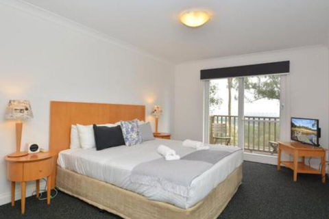 Villa 3br Tranquility Resort Condo Located Within Cypress Lakes Resort (nothing Is More Central) - Accommodation Newcastle 7