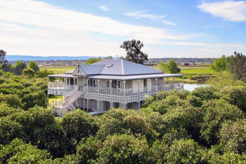 Cornwallis House - Accommodation Newcastle 3