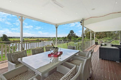 Cornwallis House - Accommodation Newcastle 4