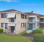 2 / 8 Banks Avenue Easy walk to Tweed Heads Bowls club - Accommodation Newcastle