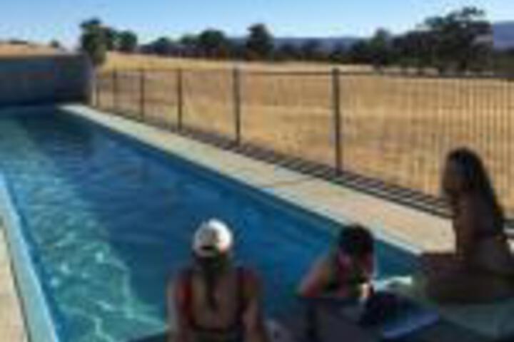 Nowhere Creek ACT Accommodation Newcastle