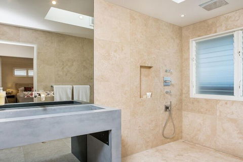 Your Luxury Escape OneCoral - Accommodation Newcastle 3