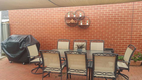Annesley Central - Accommodation Newcastle 3
