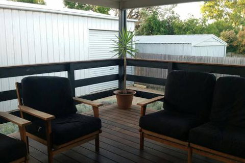 Pebbles Beach Retreat - Accommodation Newcastle 6