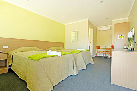 Heritage Hotel - Accommodation Newcastle 6