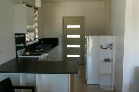 River Cottage Eagle Point - Accommodation Newcastle 3