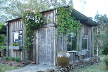 Heimat Chalets - Accommodation Newcastle 1