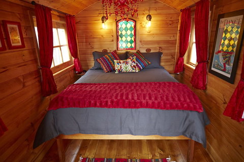 Heimat Chalets - Accommodation Newcastle 5