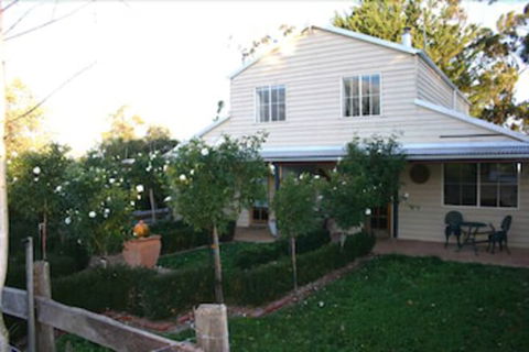 Blerick Country Retreat - Accommodation Newcastle 0