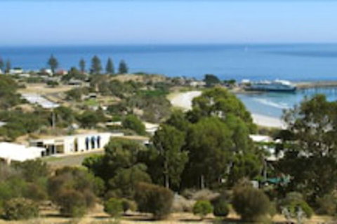 SeaShells Penneshaw - Accommodation Newcastle 1