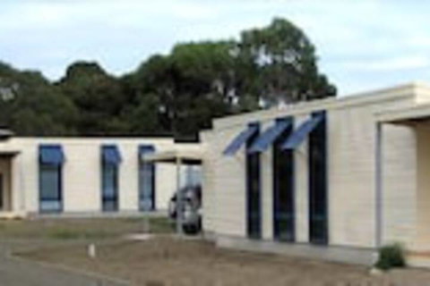 SeaShells Penneshaw - Accommodation Newcastle 2