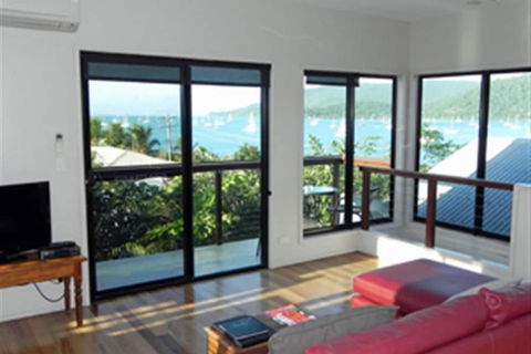 Paradise House - Accommodation Newcastle 7