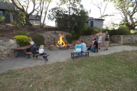 Habitat Chalet - Accommodation Newcastle 5