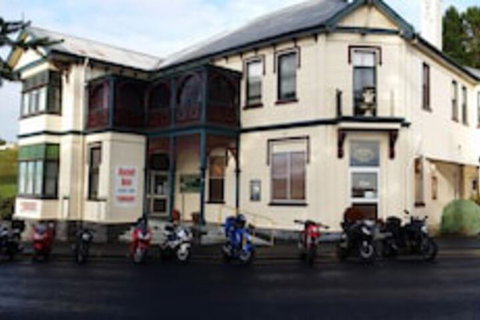 Bischoff Hotel - Accommodation Newcastle 0