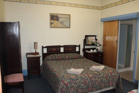 Bischoff Hotel - Accommodation Newcastle 3