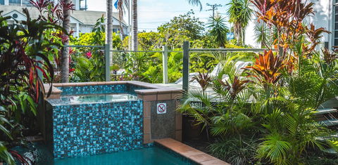 Heritage Cairns - Accommodation Newcastle 2