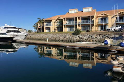 The Marina Hotel - Accommodation Newcastle 0