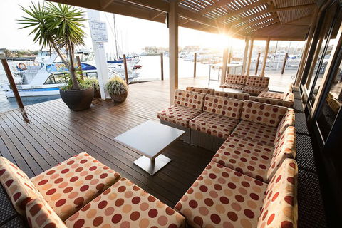 The Marina Hotel - Accommodation Newcastle 4