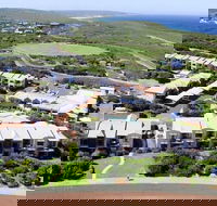 Margarets Beach Resort - Accommodation Newcastle