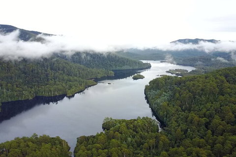 Tullah Lakeside Lodge - Accommodation Newcastle 1