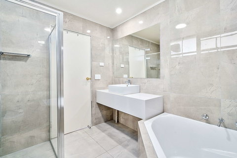 Quality Hotel Sherbourne Terrace - Accommodation Newcastle 4