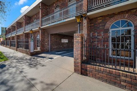 Quality Hotel Sherbourne Terrace - Accommodation Newcastle 0