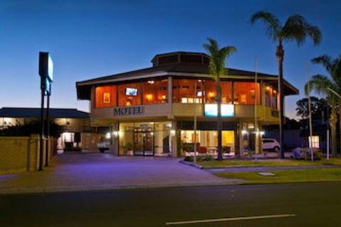 Admiral Motel Bunbury - Accommodation Newcastle 0
