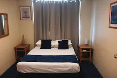All Seasons Country Lodge - Accommodation Newcastle 0