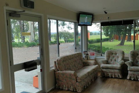 All Seasons Country Lodge - Accommodation Newcastle 4