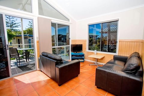Reflections Holiday Parks Massy Greene - Accommodation Newcastle 3