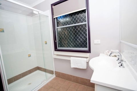 Reflections Holiday Parks Massy Greene - Accommodation Newcastle 2