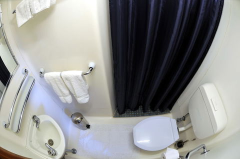 Reef Encounter - Accommodation Newcastle 6