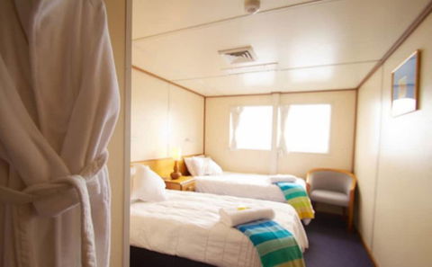 Reef Encounter - Accommodation Newcastle 1