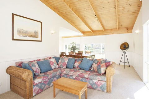 Beechworth Cedar Cottages - Accommodation Newcastle 2