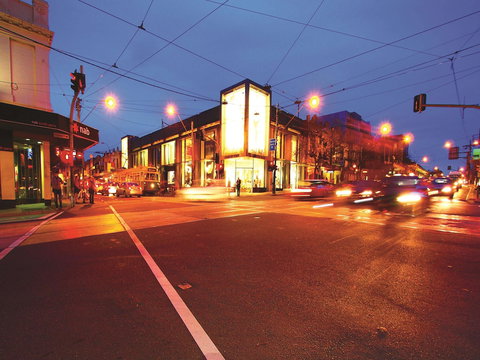 Oaks Melbourne South Yarra Suites - Accommodation Newcastle 4