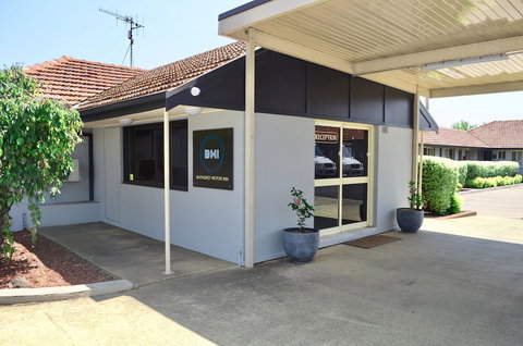 Bathurst Motor Inn - Accommodation Newcastle 3