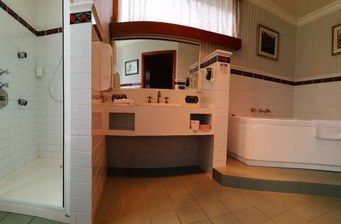 Motel Mayfair On Cavell - Accommodation Newcastle 5